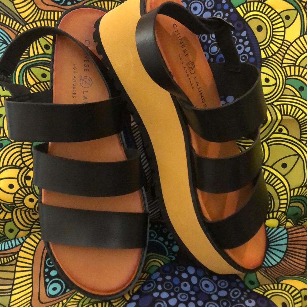 ❌❌SOLD OUT❌❌Chinese laundry pendulum sandal